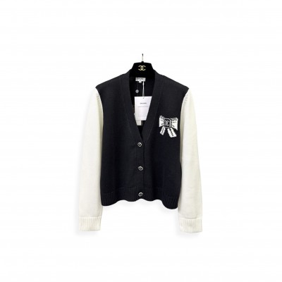 CHANEL BOW-KNIT V-NECK CARDIGAN 
